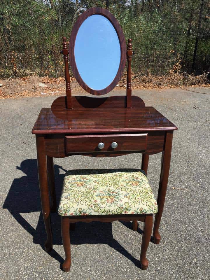 small-vanity, unfinished vanity, girls vanity, staten island, new york