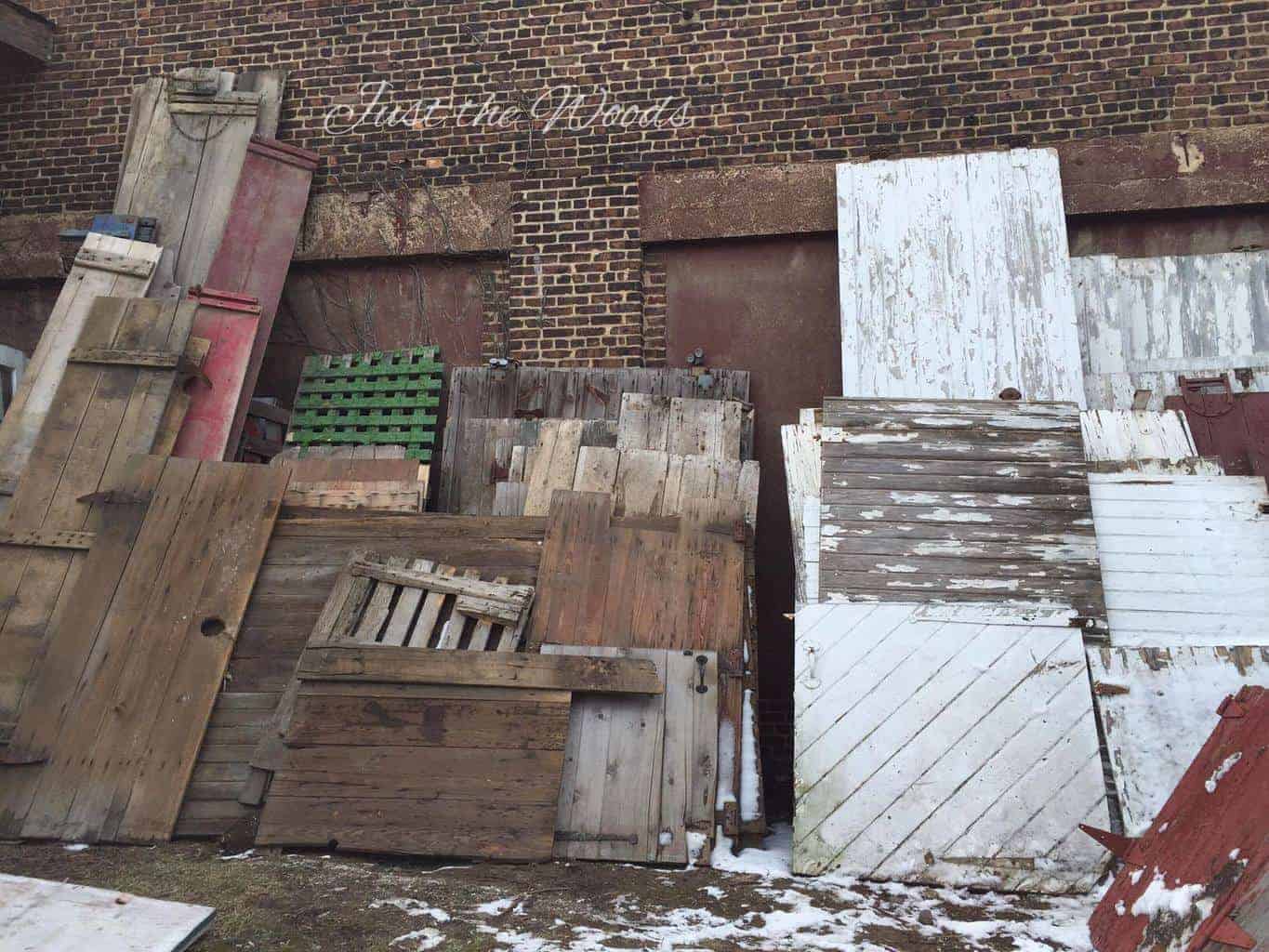 How to Build a Farm Table from Reclaimed Barn Wood