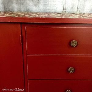 How to Wet Distress, distress paint, painted furniture, vintage, paint shows underneath