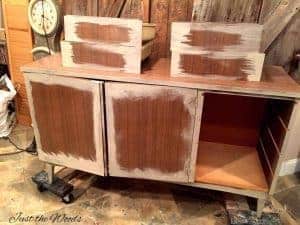 How to Paint Shiny Veneer Furniture, vintage furniture, paint furniture