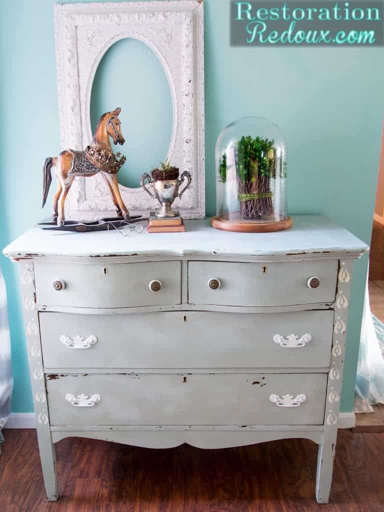 The Best Shabby Chic Dressers and Distressed Painted Furniture