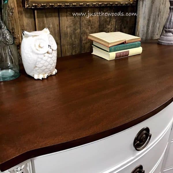 How to Get Farmhouse White Painted Furniture by Just the Woods