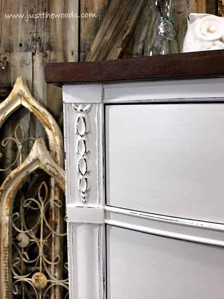 white-distressed-chalk-paint