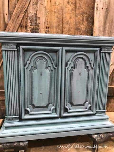 bygone-blue, chalk paint, painting layers, how to paint furniture