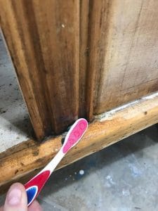 how-to-clean-in-crevices, clean furniture with toothbrush