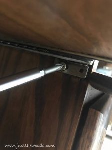 removing-drawer-tracks