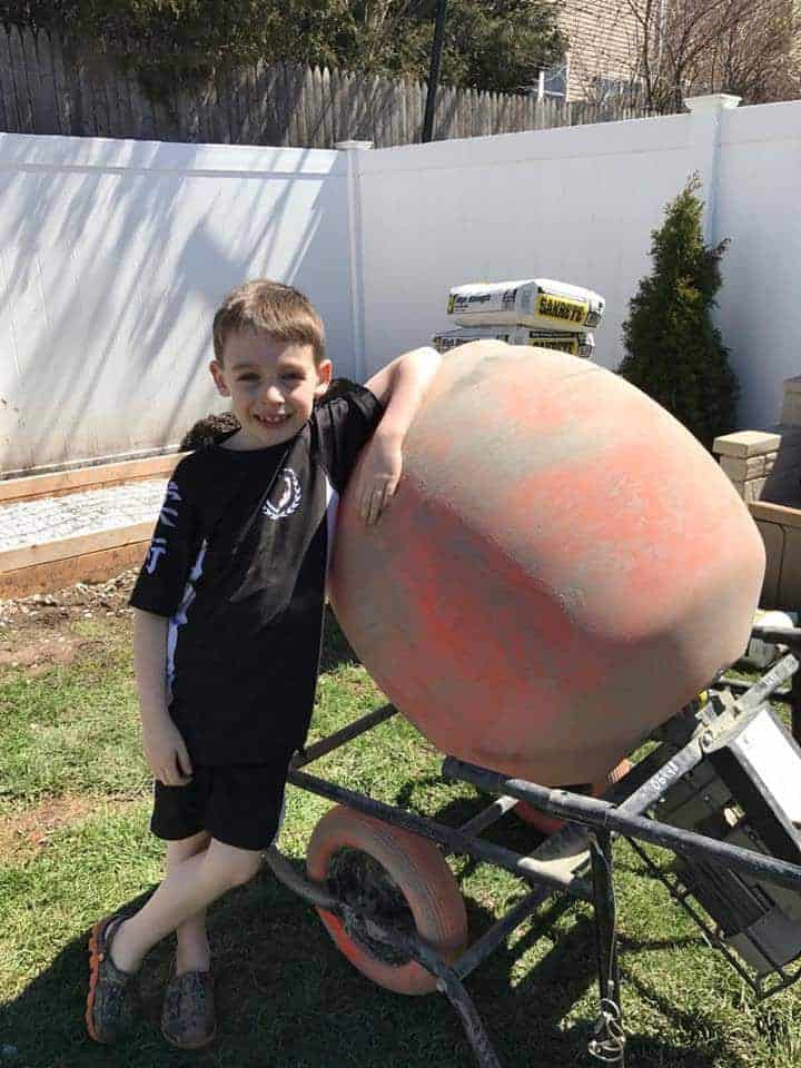 concrete-helper, build a shed with kids