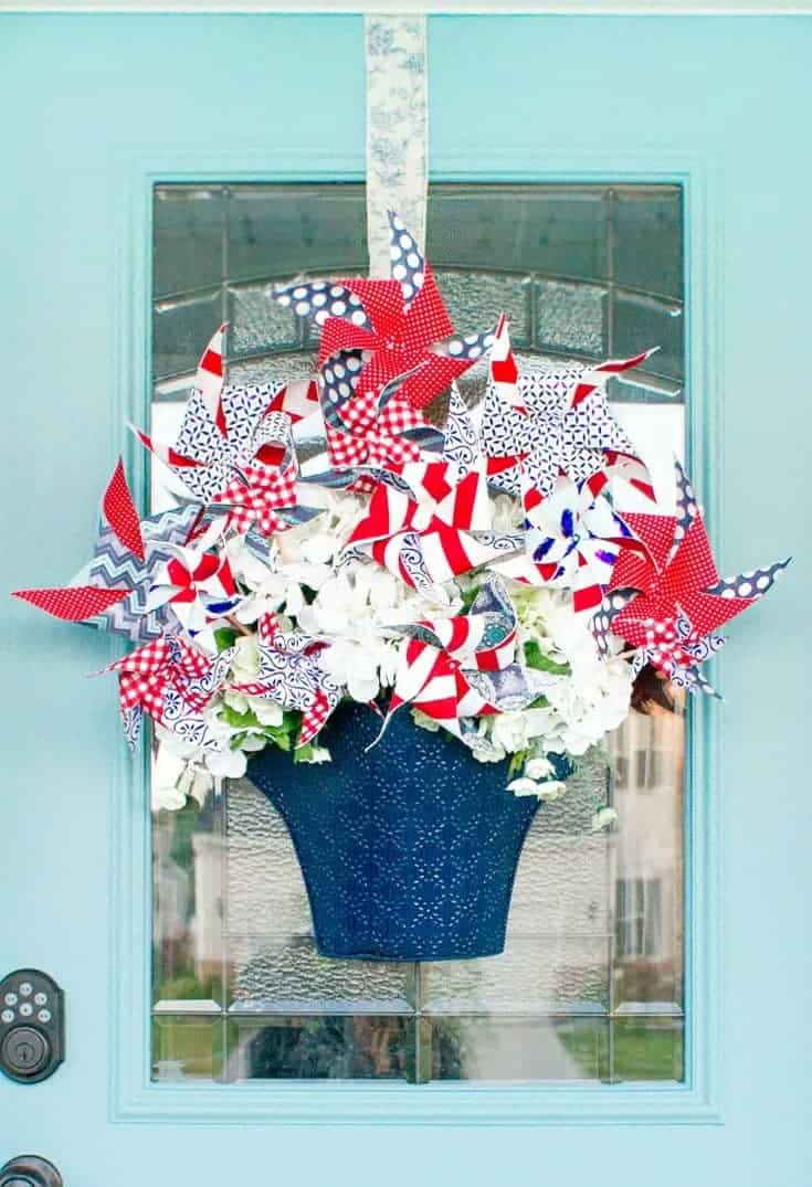 Easy DIY Patriotic Decor for the 4th of July, red, white and blue candles, pallet flag, mason jar projects, patriotic door decor, USA sign, mantel decor, porch decor