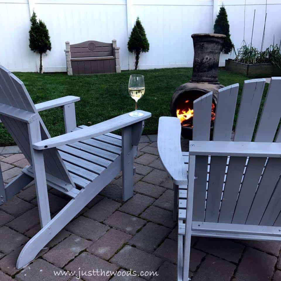 Painting Outdoor Adirondack Chairs with HomeRight, chairs by fire pit