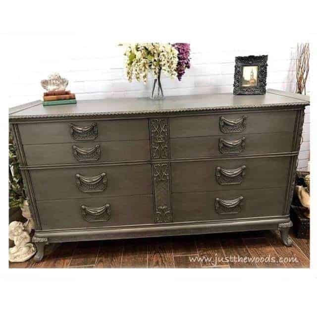 How to Glaze Furniture for an Old World Finish by Just the Woods / vintage furniture / painted dressers/ vintage bedroom set / painted and glazed / chalk paint / staten island