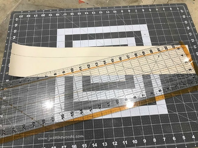 cutting mat, ruler, measure wallpaper