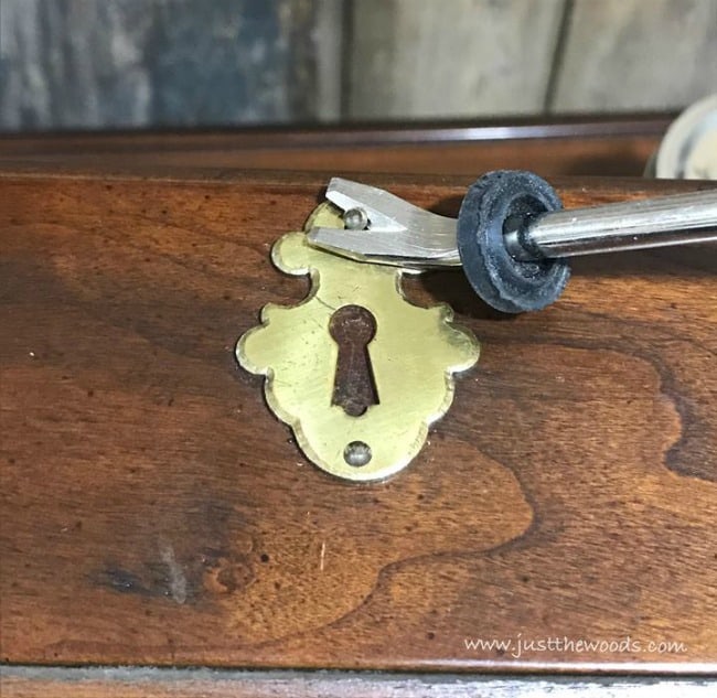 how to remove old hardware from furniture, vintage hardware, remove small nails