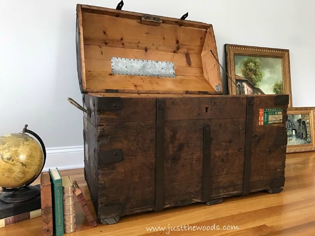 open steamer trunk, refurbished steamer trunk, large steamer trunk