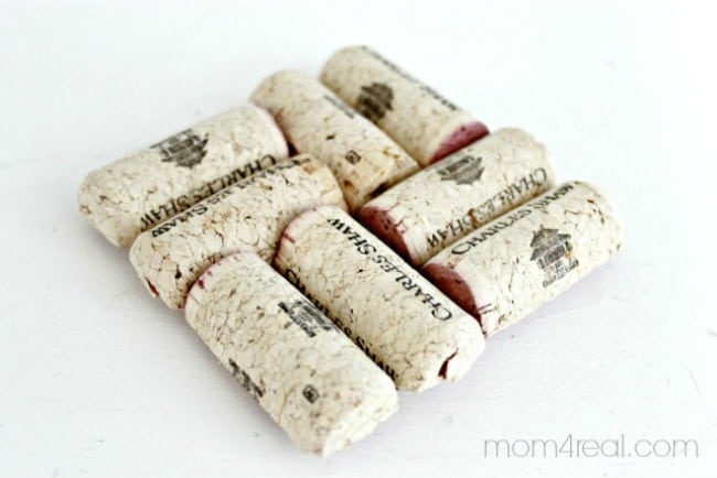 wine lovers, diy wine cork coaster, gifts for a wine lover