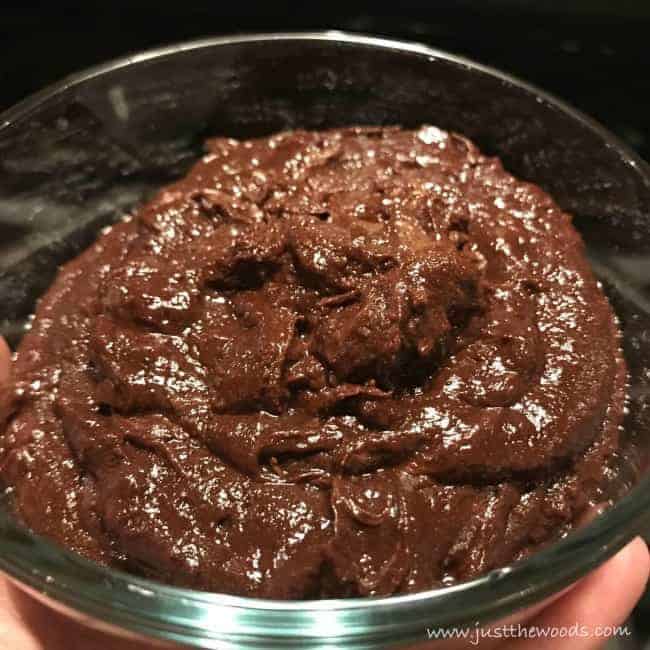 melted chocolate, chocolate rum balls, recipe for rumballs