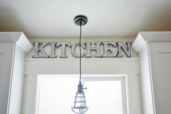 diy kitchen sign, metal kitchen sign, diy kitchen projects, farmhouse kitchen sign