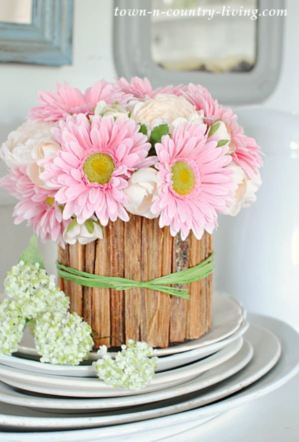 20 Creative DIY Vases for Decorating your Home on a Budget