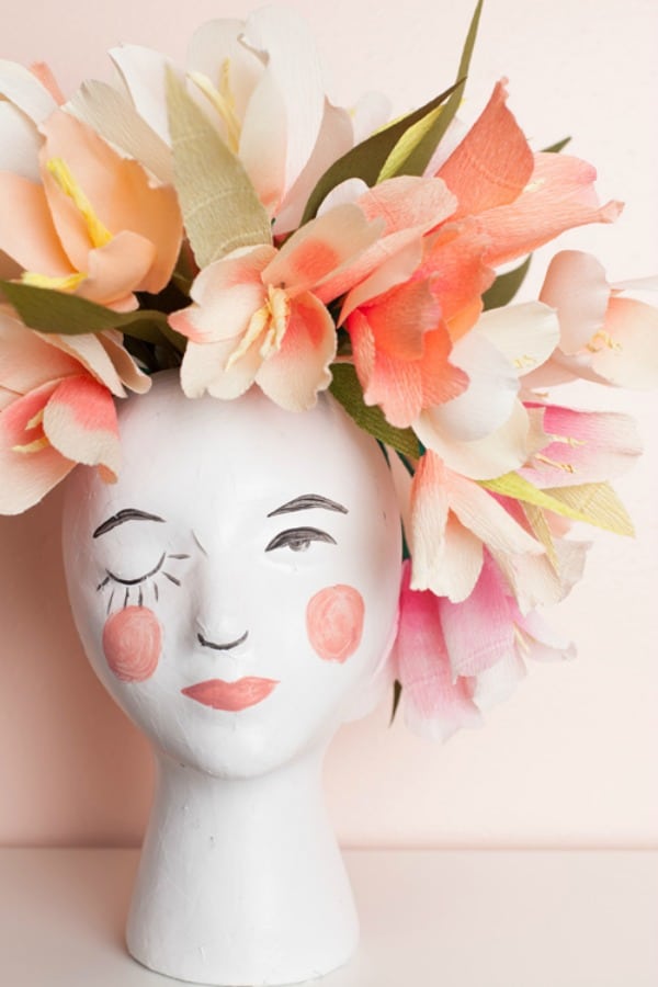 diy vase decor, head vase diy, decorate flower vase, painted flower vase