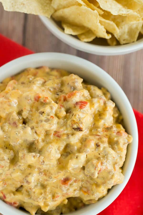 20 of the Best Game Day Dips for Your Next Super Bowl Party