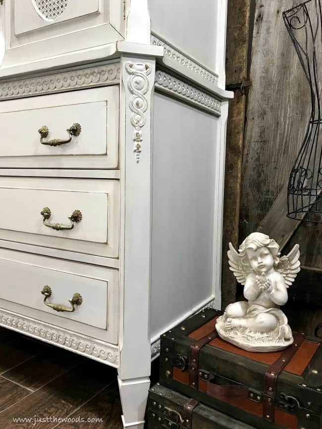 How to Distress Painted Furniture, how to paint and distress furniture, how to distress white painted furniture