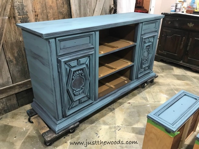 blue painted buffet, layer paint, how to blend and layer paint on furniture, blue buffet