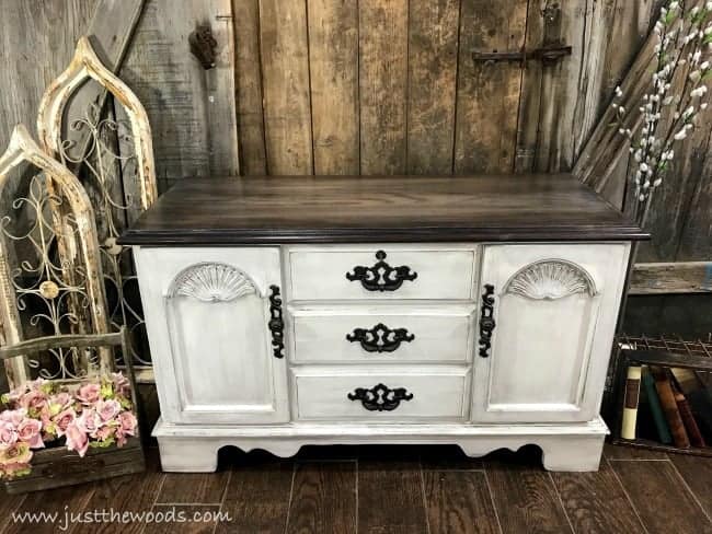 lane cedar chest makeover, painted cedar chest, farmhouse cedar chest, 