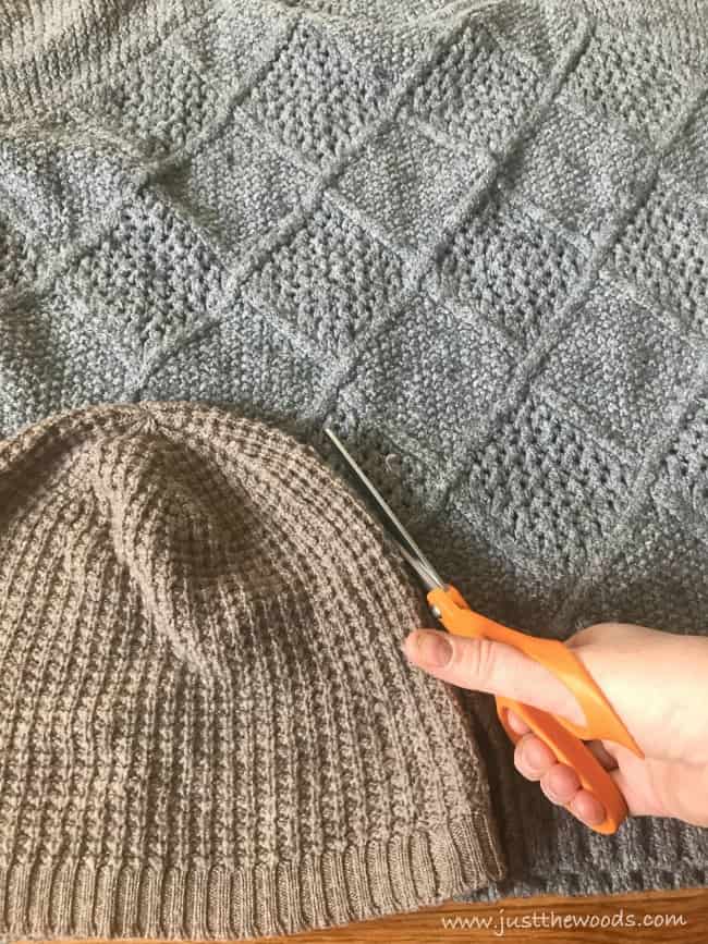 diy slouchy hat, sweater repurpose, upcycled sweater ideas, what to make with old sweaters
