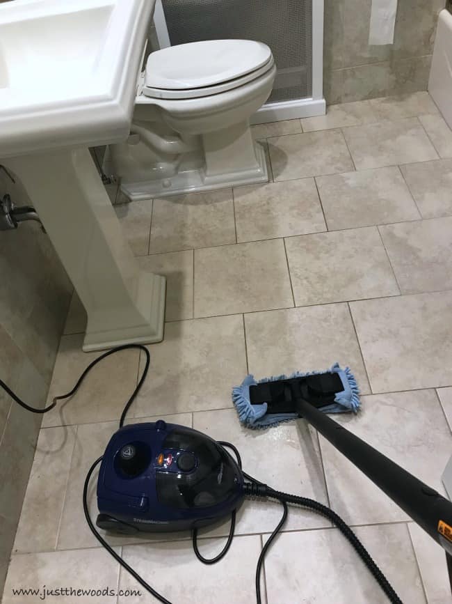 bathroom cleaning, cleaning bathroom floor tiles, how to clean bathroom floor, clean bathroom floor tile, clean bathroom floor, 