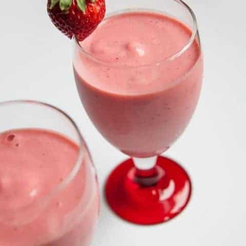 Simply Delicious Strawberry Banana Protein Smoothie