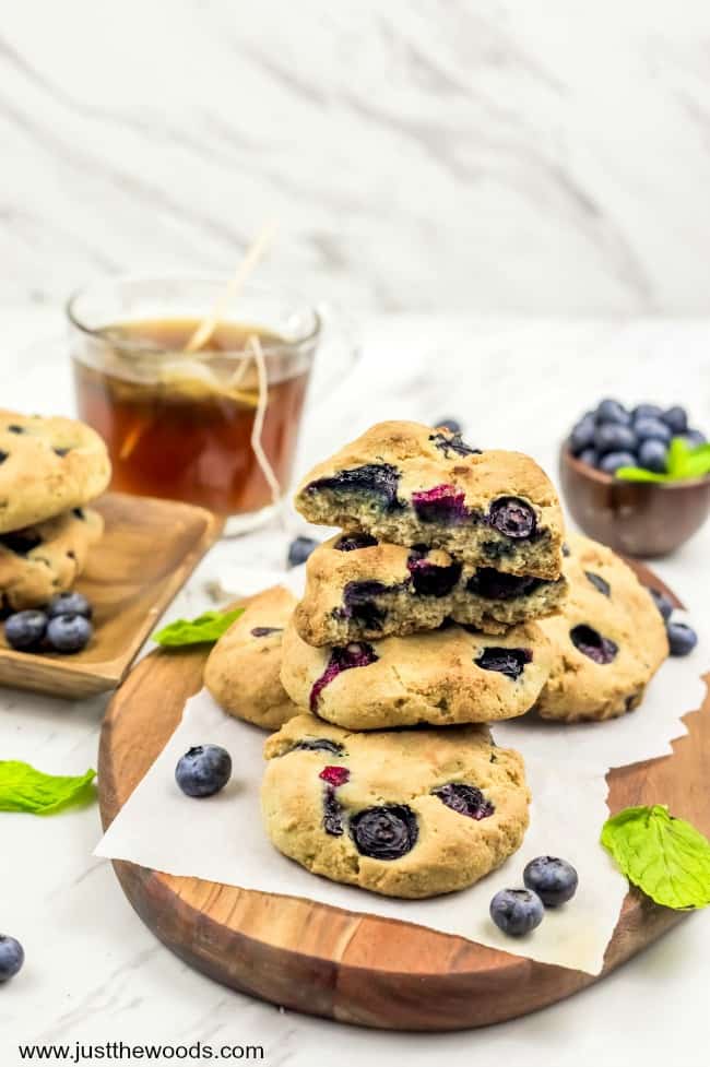 This healthy lemon blueberry scones recipe is paleo friendly and gluten free. These blueberry lemon scones are also delicious and easy to make. See how to make blueberry scones the easy way for a healthy breakfast or afternoon snack. A few simple ingredients for scones to make the best blueberry scones with lemon. paleo blueberry scones, healthy blueberry scone recipe #blueberrylemonscones #paleoscones #lemonbluberryscones #easybluberryscones