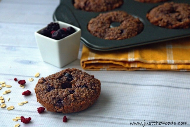 healthy donuts, berry donuts, healthy baked donuts, gluten free donut recipe