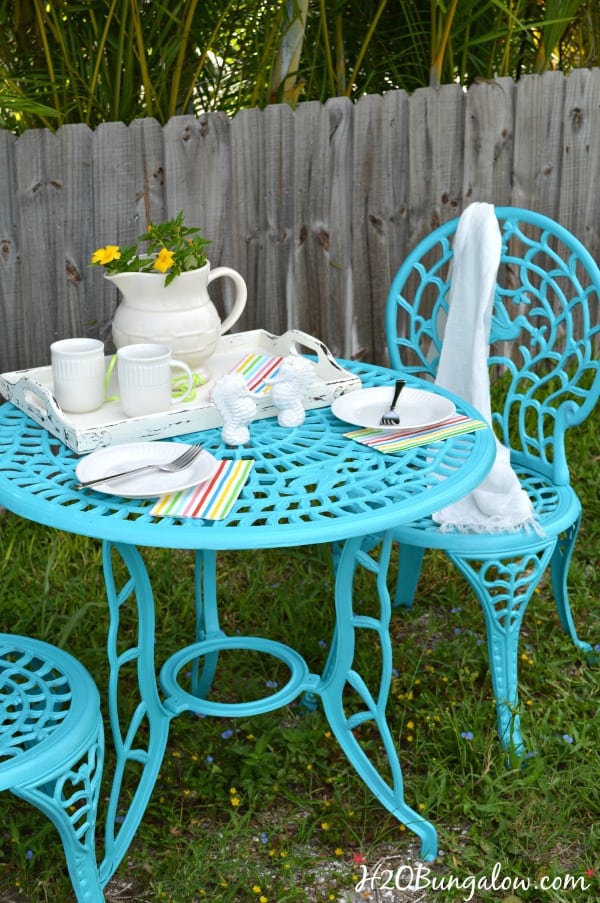Painting Outdoor Furniture For A, How To Remove Paint From Metal Lawn Furniture