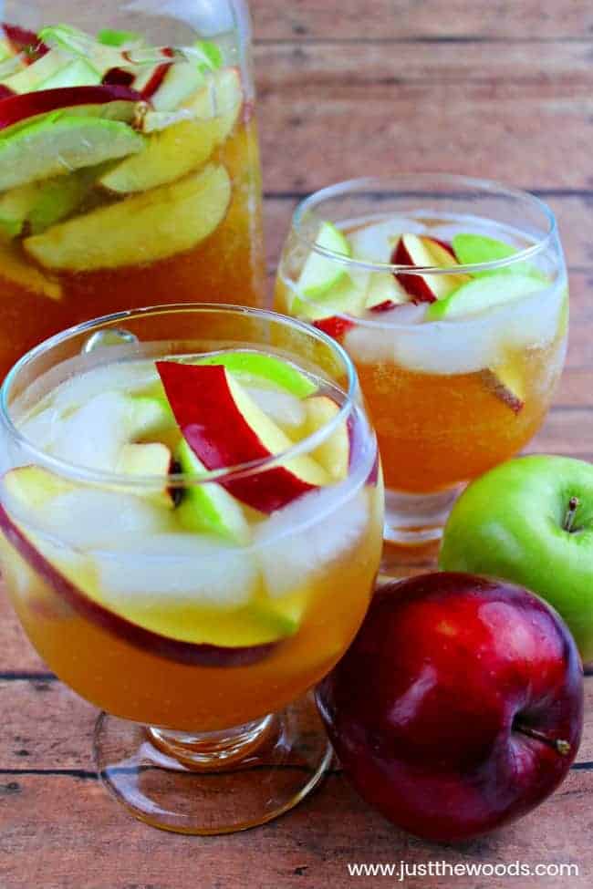 apple cider sangria, fall sangria recipe, fall sangria with apple cider