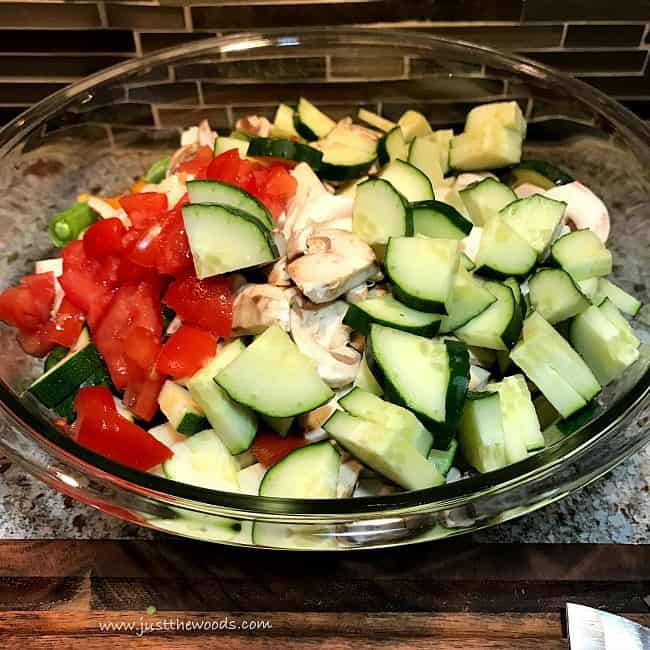 cut veggies, garden salad recipe, easy salad