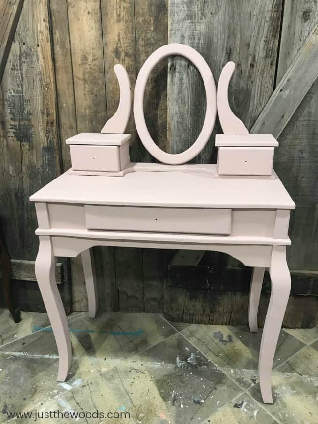 chalk painted vanity, pink painted vanity, painted vanity ideas, painted makeup vanity, little girls vanity