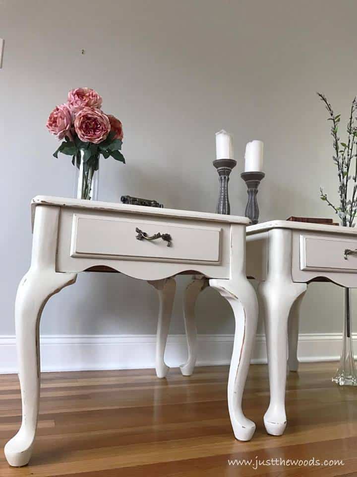 20 Perfectly Painted Tables That You Can Do Yourself