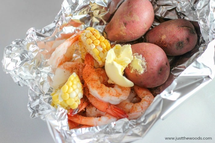 how to cook shrimp on the grill, cooking shrimp on the grill, shrimp foil packets, foil packet recipe