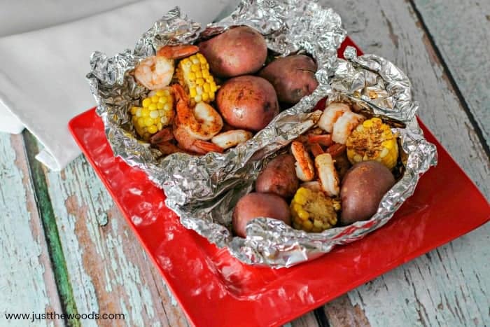 grilled shrimp foil packets, shrimp and potatoes, shrimp foil packet, shrimp boil in foil