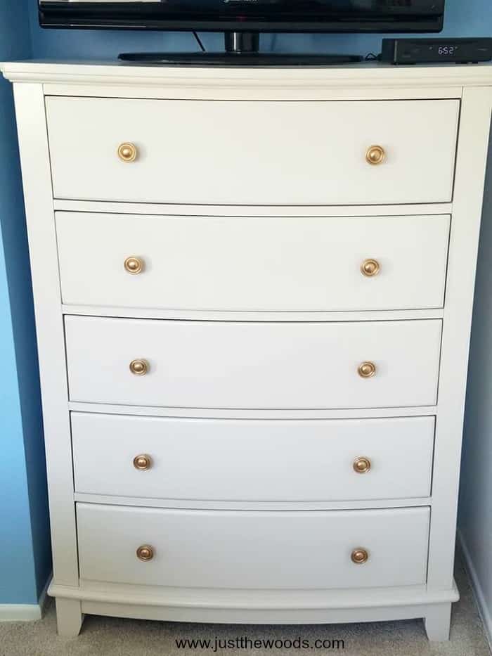 white dresser with gold knobs, gold paint, white dresser gold hardware, gold painted hardware