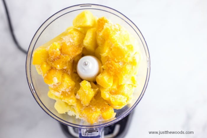 how to make a mango pineapple smoothie, pineapple mango smoothie recipe, mango smoothie
