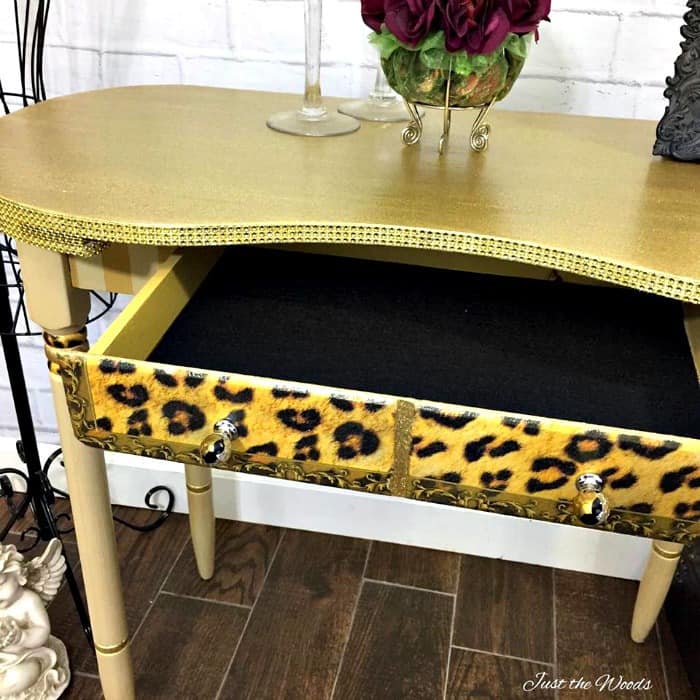 mod podge projects, glitter and glue, mod podge glue, painted furniture, mod podge