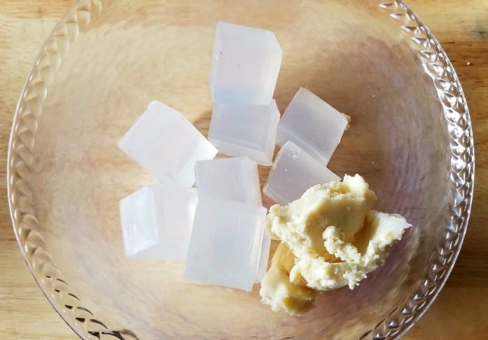 How to Make Beach Inspired DIY Soap Bars DIY Soap Bars, how to make soap at home, soap making, how to make your own soap