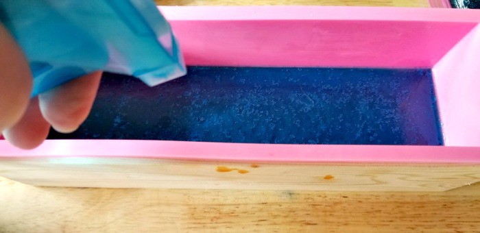 How to Make Beach Inspired DIY Soap Bars DIY Soap Bars, how to make homemade soap bars, making soap at home