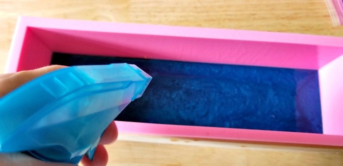 How to Make Beach Inspired DIY Soap Bars homemade bar soap, DIY Soap Bars, how to make soap, soap recipes, homemade soap