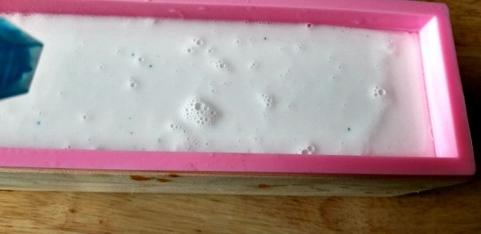 How to Make Beach Inspired DIY Soap Bars homemade soap without lye, soap making, DIY Soap Bars