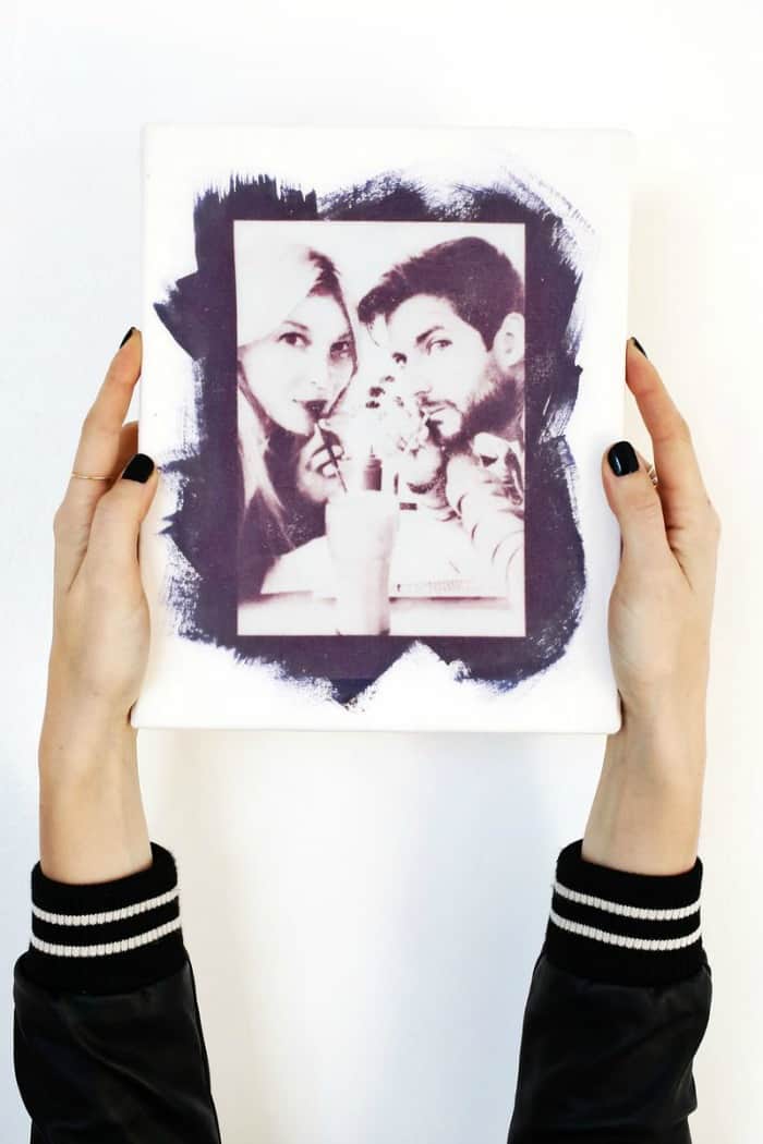 20+ Image Transfer Ideas & Tutorials That Will Make You Drool photo transfer to fabric, photo transfer to canvas, transfer picture to fabric