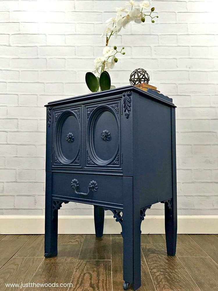 ornate painted table, blue painted table, best paint sprayer, painting furniture with paint sprayer