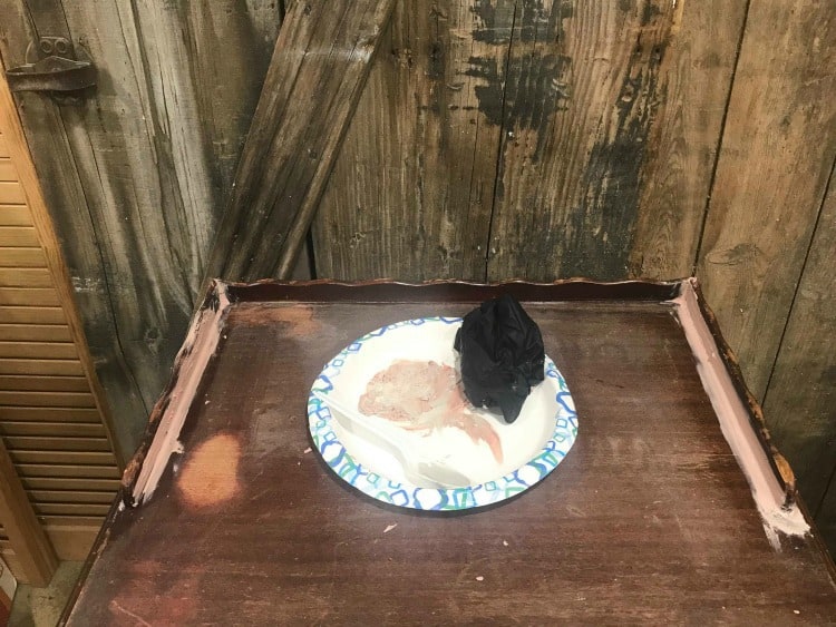 bondo on paper plate, vintage wood table repair