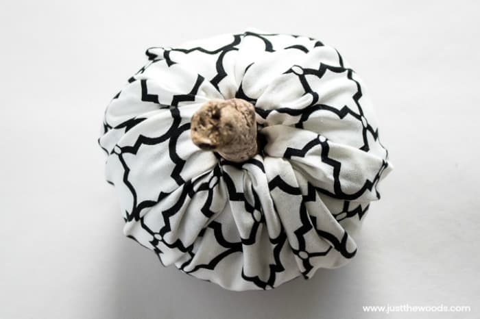 things to make with scrap fabric, scrap fabric pumpkins, 