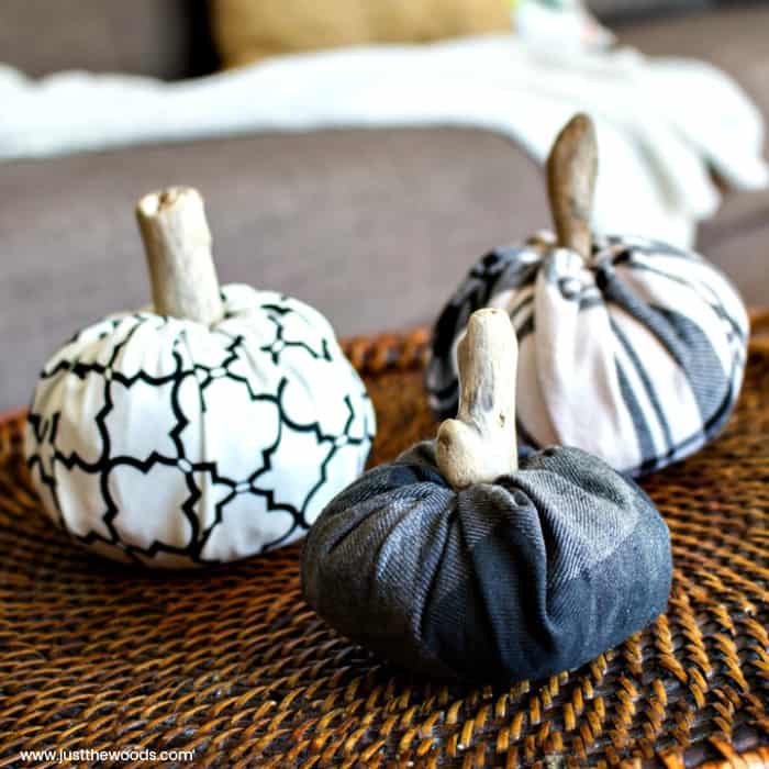 easy fall decor, autumn decor, fabric pumpkins, diy pumpkin decor